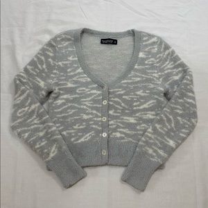 Abercrombie & Fitch sweater
